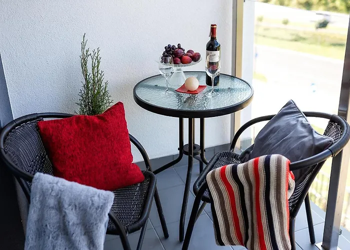 Vip Number 6 Апартаменты