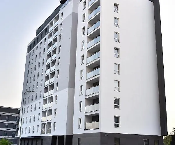 Vip Number 6 Апартаменты